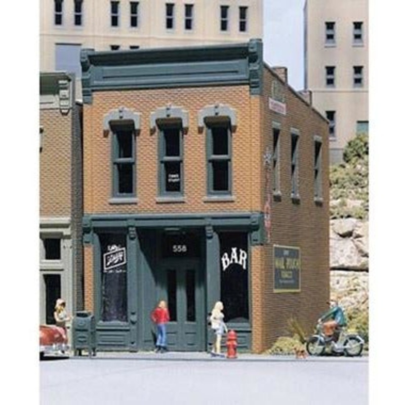 Woodland Scenics Kelly’s Saloon Building Kit (HO) WOO10100
