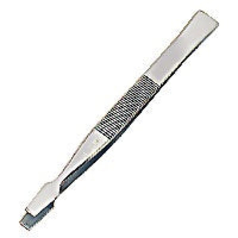 Zona Tweezer 4.5 Flat Blade 37-543