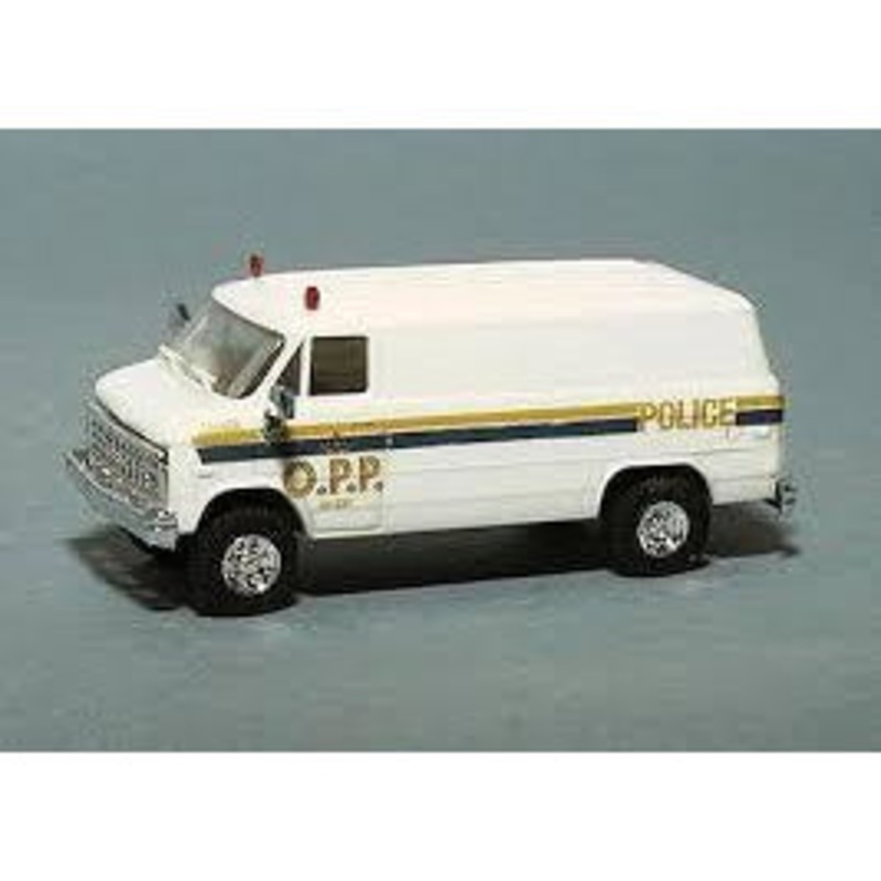 Trident Miniatures HO 1:87 Scale Vehicle 90317 Chevrolet Cargo Van Ontario Provincial Police